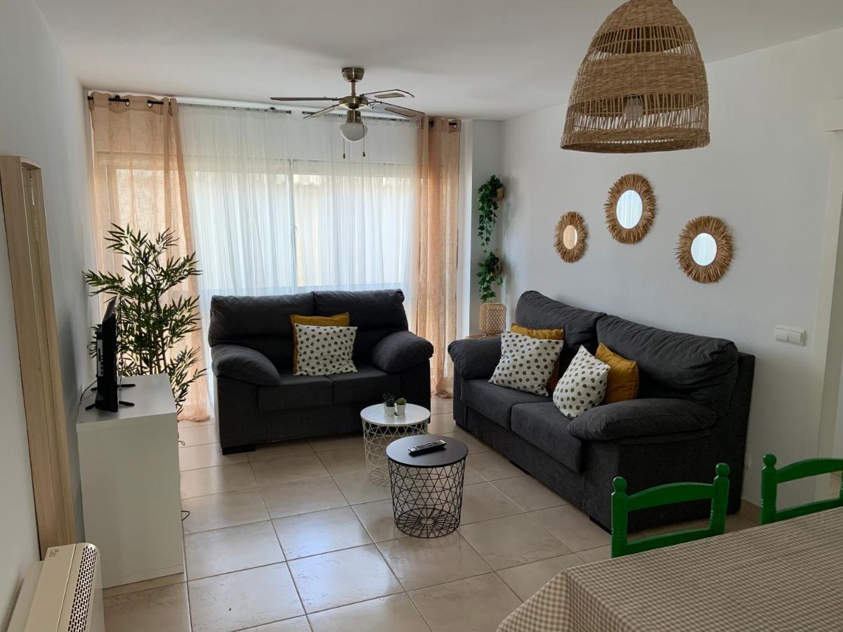 Apartamento Aqui Vive Un Artista Conil De La Frontera Bagian luar foto